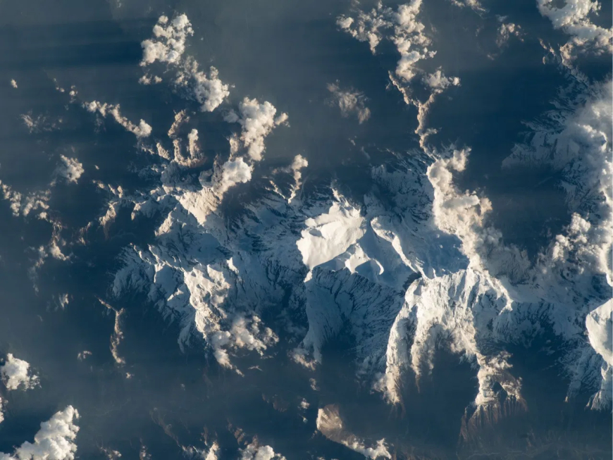 Captivating Views of Himalayan Peaks from Space: Astronaut Sultan AlNeyadi's Mesmerizing Perspective