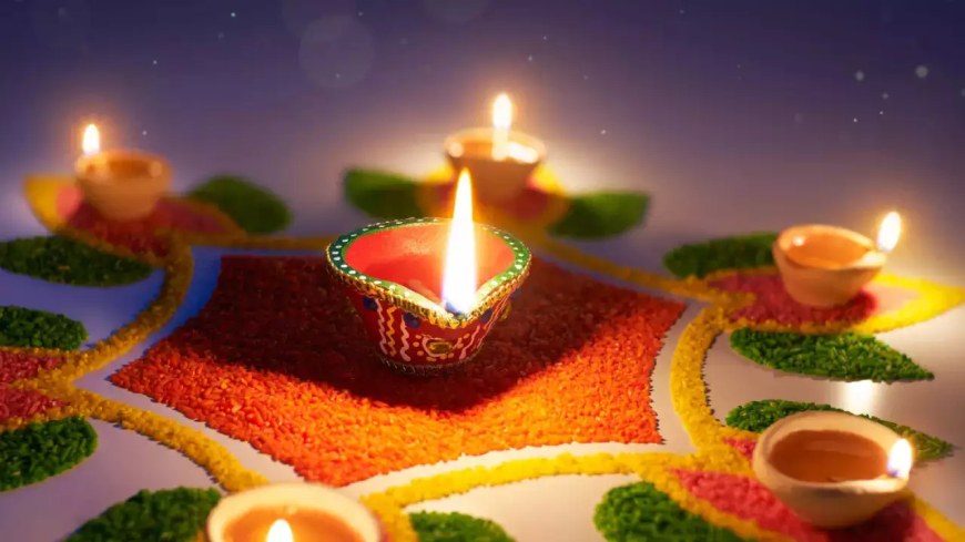 Diwali Greetings: Over 30 Amazing Messages, Heartfelt Wishes, and Status Ideas for Celebrating with Loved Ones!