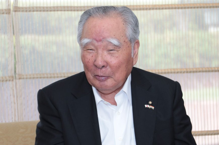 Ex-Chairman of Suzuki, Osamu Suzuki, Bids Farewell to the World